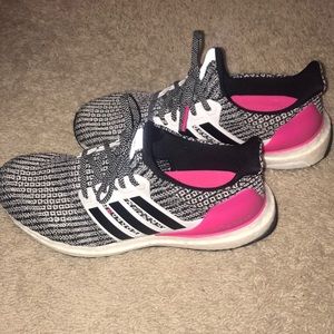 Adidas Ultra Boost size 7